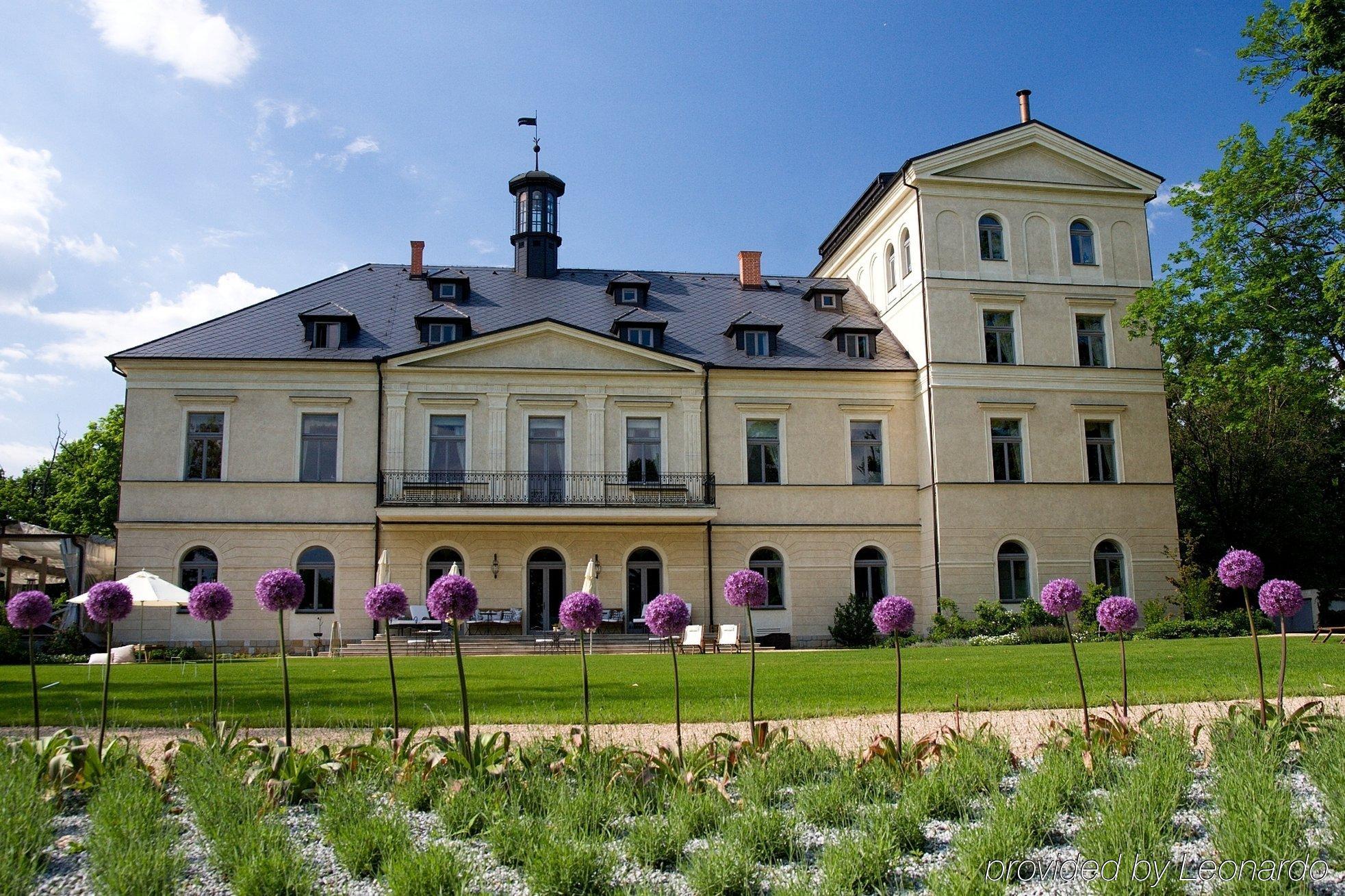 Chateau Mcely Exterior photo